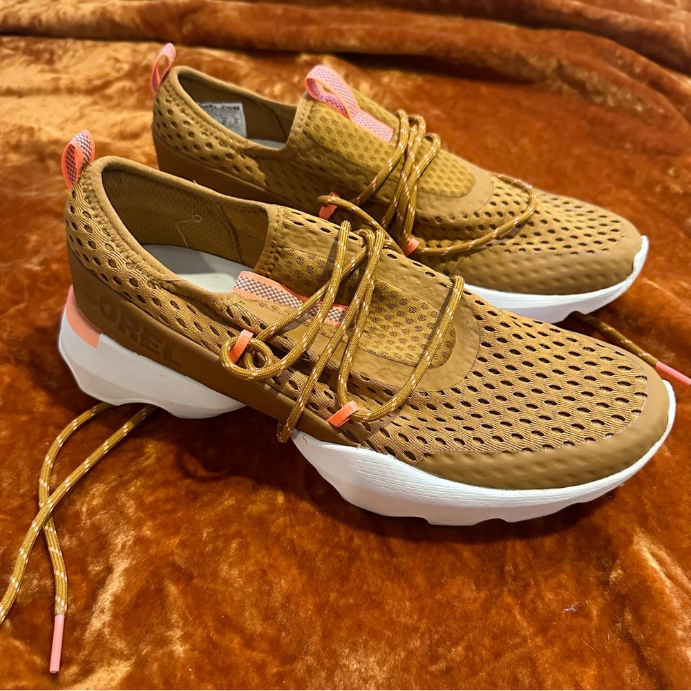 Sorel Kinetic Impact sneakers